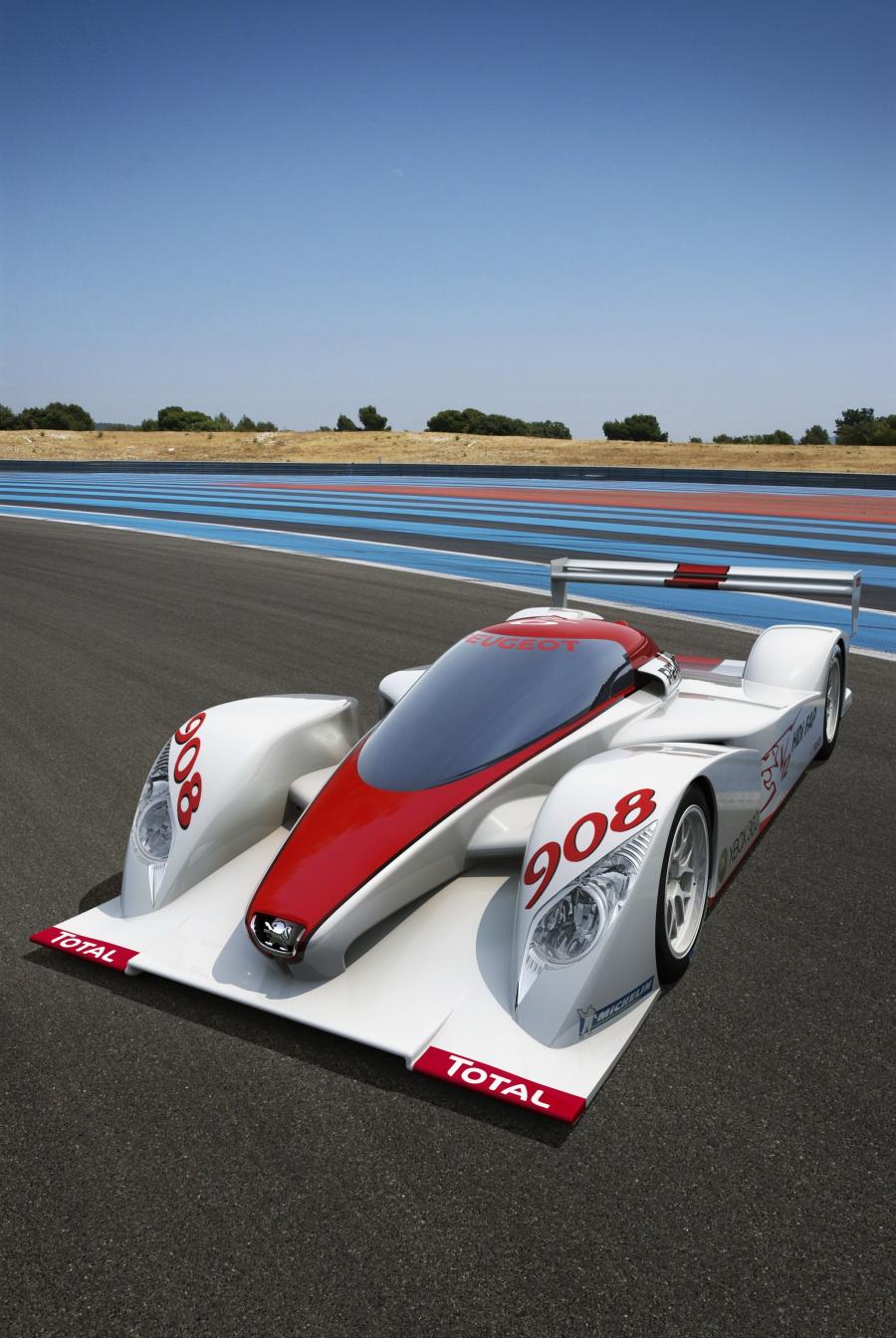 Peugeot 908 Le Mans Concept 2006 года  (фото 13 из 26)
